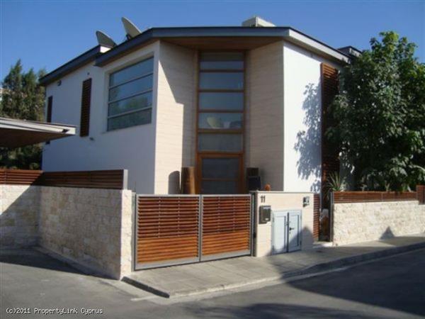 3 Bedroom Detached House In Tourist Area, Limassol
