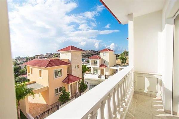 4 Bedroom Villa For Sale in Mouttagiaka , Limassol