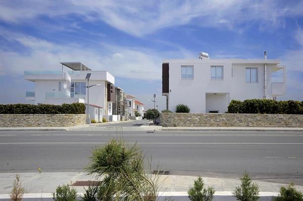 4 Bedroom Villa for Sale in Dromolaxia, Larnaca