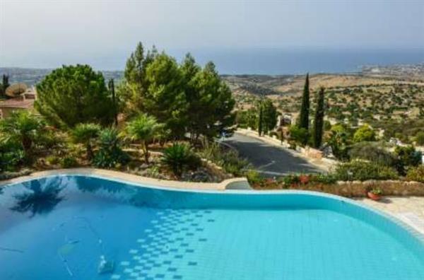 4-Bedroom Villa for Sale in Tala, Paphos