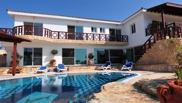 4 Bedroom Villa for Sale in Coral Pay, Paphos