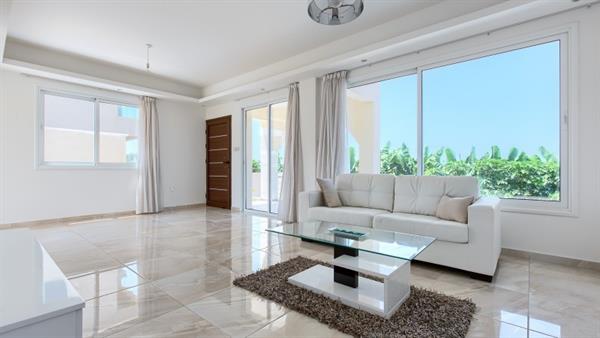 3 Bedroom Villa For Sale In Kissonerga, Paphos