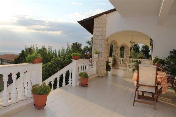 8 Bedroom Villa For Sale in Thessaloniki, Greece