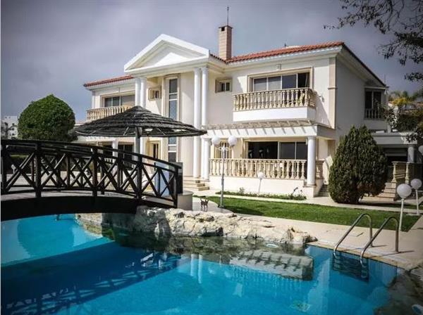 5 Bedroom Villa For Sale in Parekklisia, Limassol