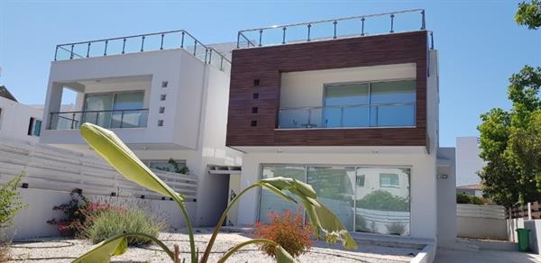 3 Bedroom House For Sale in Kato Paphos