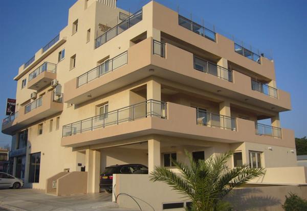 4 Bedroom Penthouse For Sale in Yeroskipou, Paphos