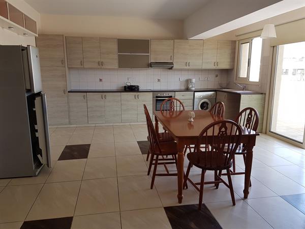 4 Bedroom Penthouse For Sale in Yeroskipou, Paphos