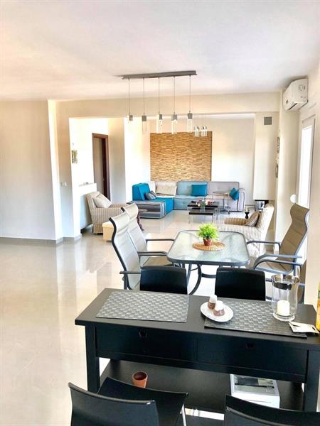 Wonderful 3 Bedroom Apartment in Peraia, Thessaloniki