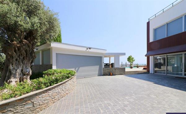 Luxury 5 Bedroom Villa for Sale in Germasogeia Village, Limassol