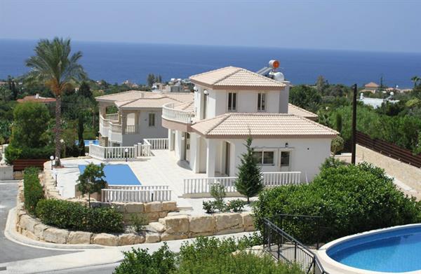 Luxury 4 Bedroom Villa for Sale in Sea Caves, Paphos