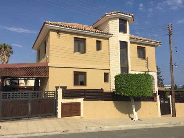 Spacious 4 Bedroom House for Sale in Parekklisia, Limassol