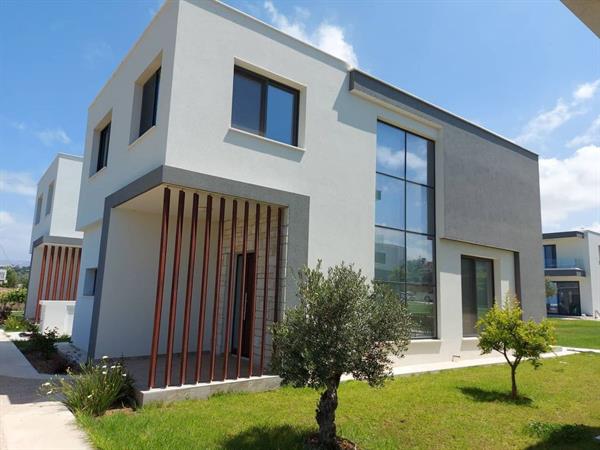 3 Bedroom Villa for Sale in Chlorakas, Pafos