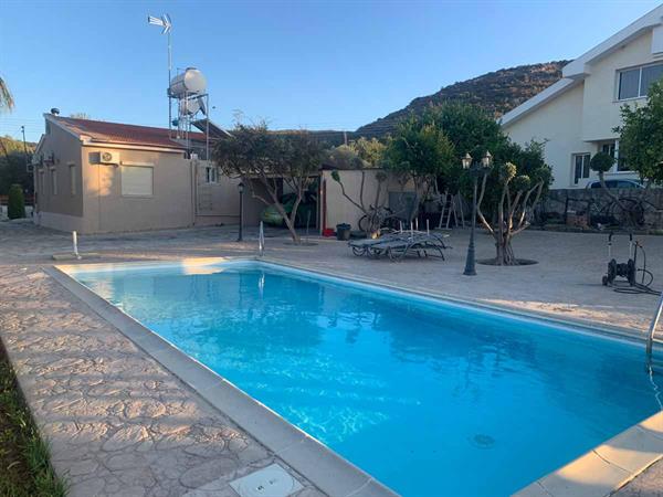 3 Bedroom House for Sale in Paramytha, Limassol