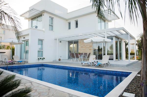 2 Bedroom Villa for Sale in Protaras, Famagusta