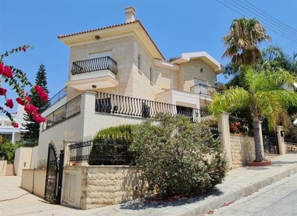 7 Bedroom Villa For Sale In Agios Tychonas, Limassol