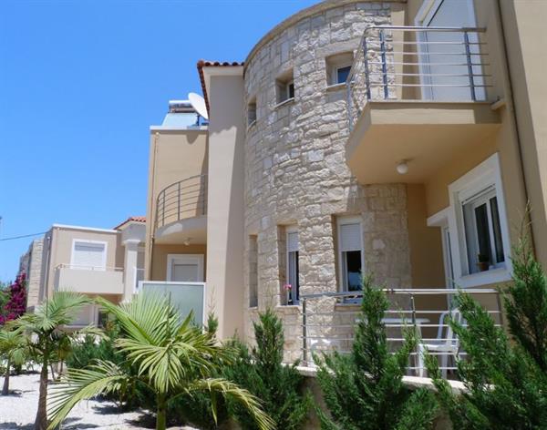 2 Bedroom Townhouse for sale in Pyrgos, Chania