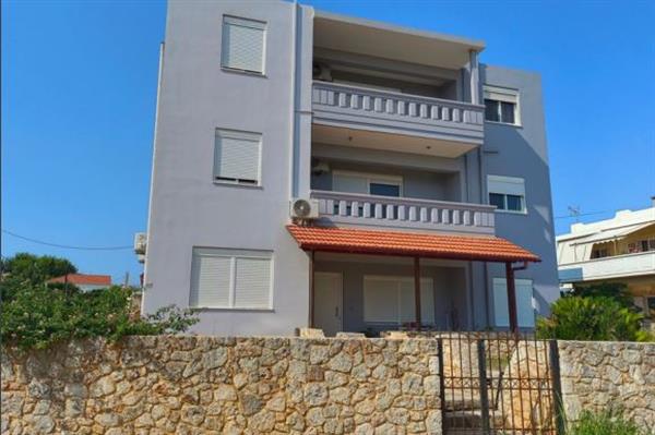 4+ Bedroom Ground Floor Apartment for Sale in Maleme, Crete