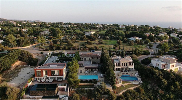 5 Bedroom Villa for Sale in Aphrodite Hills, Paphos